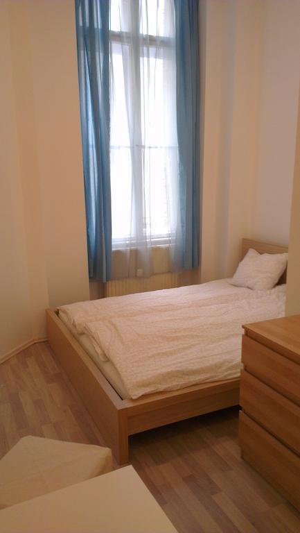Apartman 4 You Βουδαπέστη Δωμάτιο φωτογραφία